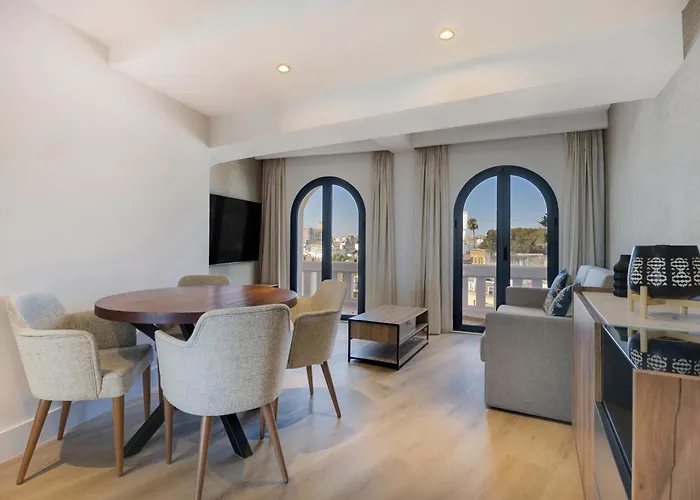 Calle Larga 48 شقة